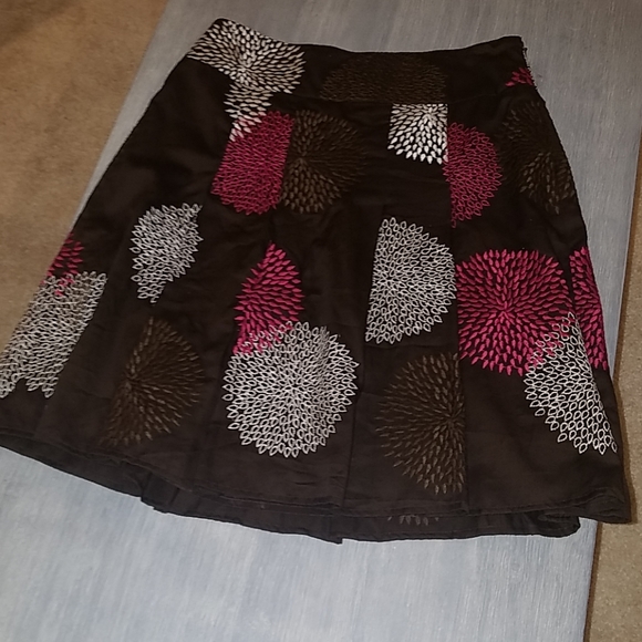 Ann Taylor skirt - Picture 2 of 4